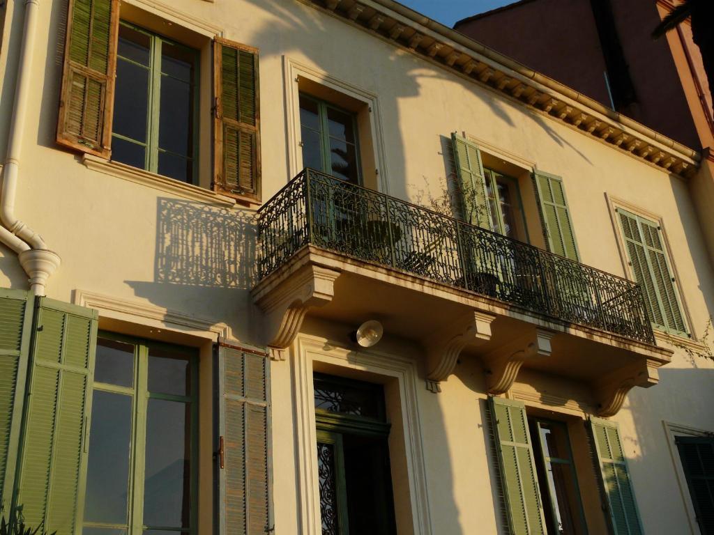 Les Palmiers Acomodação com café da manhã Grasse Exterior foto